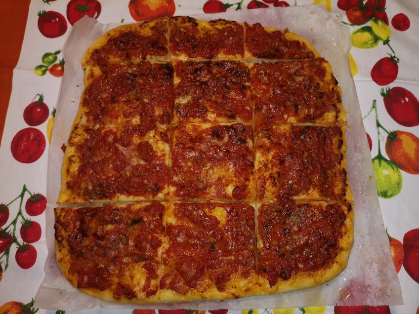 Pizza Rossa